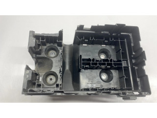 Pojistková skříňka 68239267 Chrysler Pacifica 2017