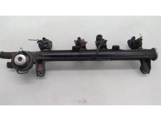 Топливная рампа 037133317 Volkswagen Golf IV 1.4