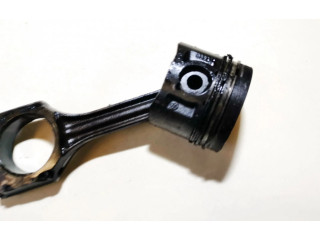 Поршень с шатуном Volkswagen Golf III