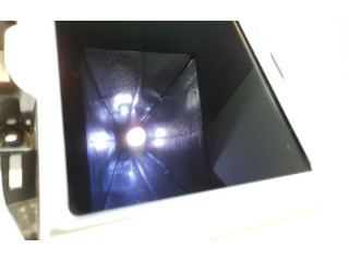 Дисплей    1045006-00-D, 6008905-00-C   Tesla Model S