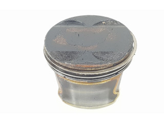 Píst 7562451, 11257562451   BMW 1 E81 E87     