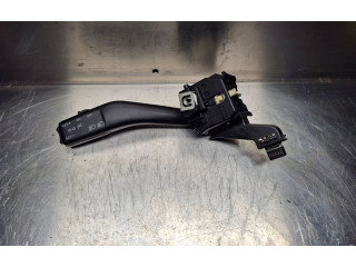 Ручка поворотов/ фонарей 1k0953513a Skoda Octavia Mk2 (1Z)