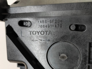 Дисплей    8310847040, 766468270   Toyota Prius+ (ZVW40)