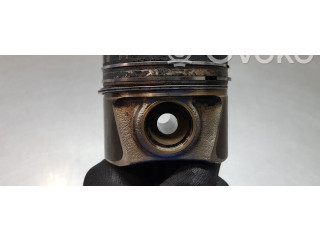 Píst 04L107065A001, 04L105401A   Seat Leon (5F)    CRL 