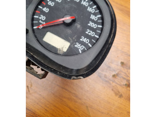 Панель приборов 1035100002   Volkswagen Bora       