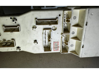 Pojistková skříňka GJ84, CG213 Mazda 626 2000