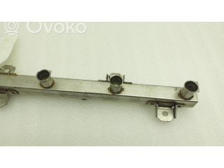 Топливная рампа 7530420, 7526892 BMW Z4 E85 E86 2.0 для двигателя N46b20b