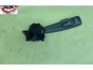 Ручка стеклоочистителей 8682869   Volvo V50