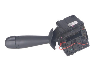 Включатель скорости стеклоочистителей 8201168008   Dacia Duster