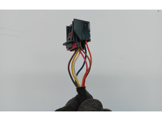 Зеркало электрическое Skoda Yeti (5L) 2009 - 2017 года