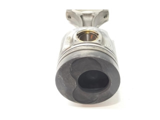 Píst Volkswagen Passat Alltrack AWX