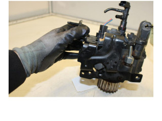 Vstřikovací čerpadlo 167003669R   Nissan Pulsar    K9K 