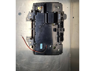 Блок управления климат-контролем 8682930 Volvo S60