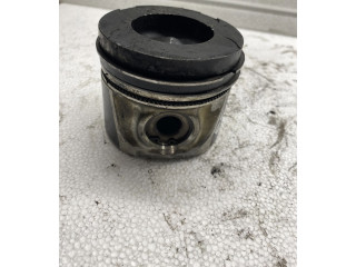  Поршень  86L77  Nissan X-Trail T30 для дизельного двигателя 