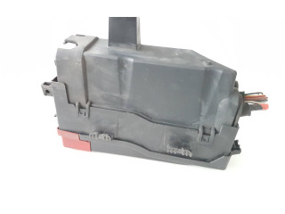 Блок предохранителей GX7314A076BA Jaguar XE