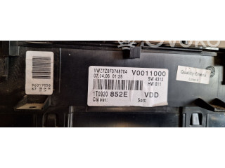 Přístrojová deska Volkswagen Caddy 2008 1T0920852E