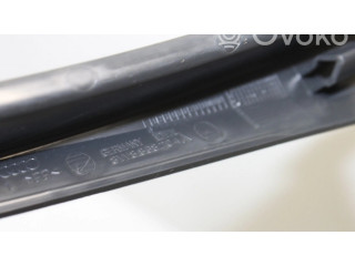 Другая деталь салона