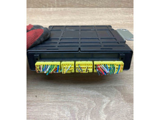 Блок управления двигателем Блок управления MR420932, E2T73676 Mitsubishi Space Runner