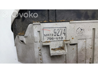 Přístrojová deska Mitsubishi Space Wagon 1990 MR189274