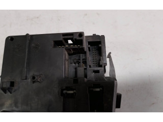 Ручка стеклоочистителей 88103003   Renault Clio III