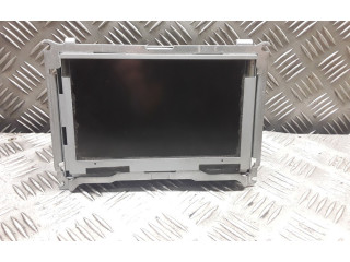 Радио/ проигрыватель CD/DVD / навигация