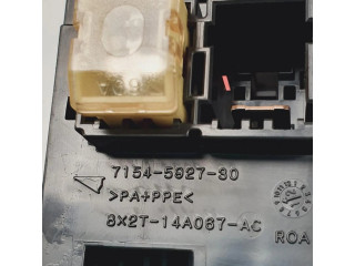 Блок предохранителей 8X2T-14A067-AC Jaguar XF X250