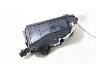 Блок предохранителей     Skoda Scala    