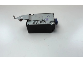 Vstřikovač 8974008010 Toyota Sienna XL30 III 2GR-FE