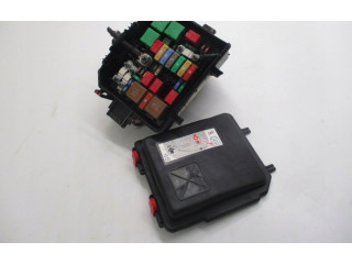 Блок предохранителей 9804848580   Peugeot 2008 II    