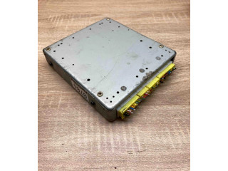 Блок управления двигателем ECU MD330704, E2T65680 Mitsubishi Colt