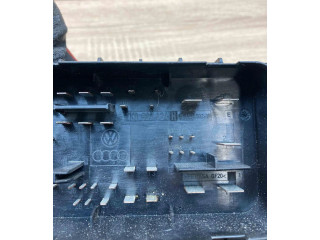 Блок предохранителей 1K0937124H   Audi A3 S3 8P    