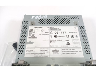 Радио/ проигрыватель CD/DVD / навигация 6V0035871 Skoda Fabia Mk3 (NJ)