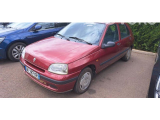 Ящик предохранителей (комплект)    Renault Clio I