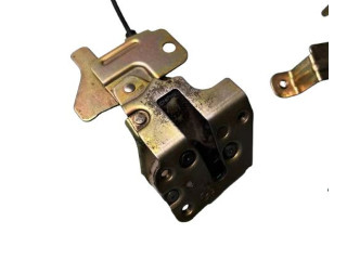 Замок багажника Nissan Vanette - года