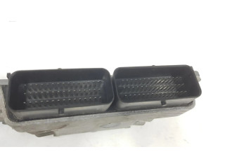 Блок управления двигателя 8200483732 Dacia Logan I