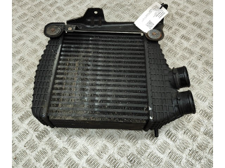 Радиатор интеркулера 670035636, 16484793 Maserati Levante