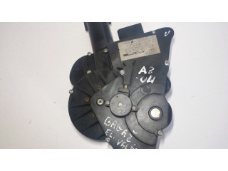 Притягиватель задней крышки