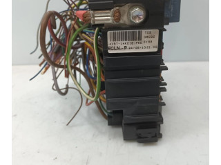 Блок предохранителей AV5T14K012PKD Ford Fiesta