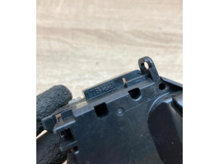 Ручка стеклоочистителей 17B122, 17D254LH Mazda 626