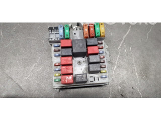 Блок предохранителей 51739431 Fiat Idea