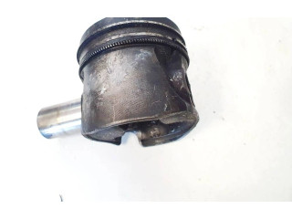  Поршень    Volkswagen Golf III  