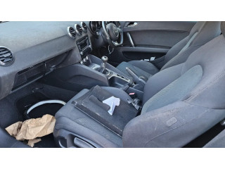 Zpětné zrcátko  levé Audi TT TTS Mk2 2010  LY9C  