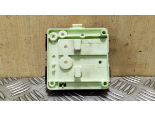 Узел подключения плюсовых проводов