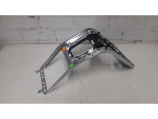 Отделочный щит панели (центральный)