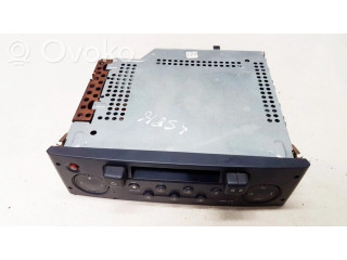 Радио/ проигрыватель CD/DVD / навигация