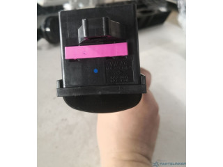 Блок предохранителей 6c0937615a Skoda Rapid (NH)