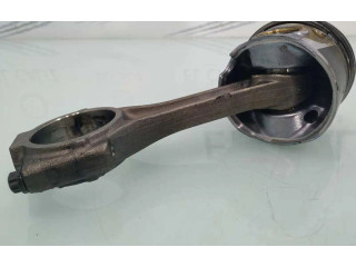  Поршень с шатуном    Skoda Octavia Mk2 (1Z)  