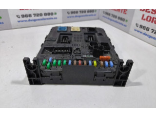 Блок предохранителей 281197595   Citroen C5    