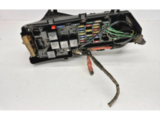 Блок предохранителей  9494210   Volvo V70    