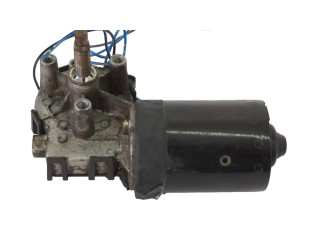 Моторчик дворников Mitsubishi Carisma